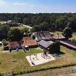 Semesterbostad De Heidehoeve *